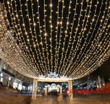 Инцидент с коледната украса в центъра на Пловдив